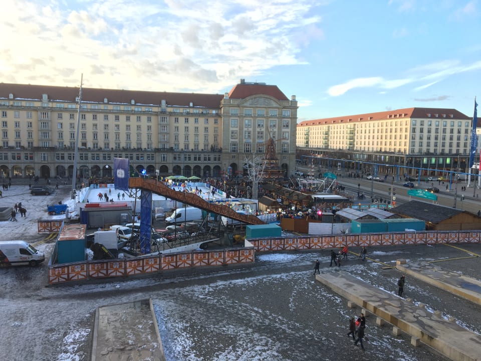 Ausblick Star G Hotel Premium Dresden im Haus Altmarkt