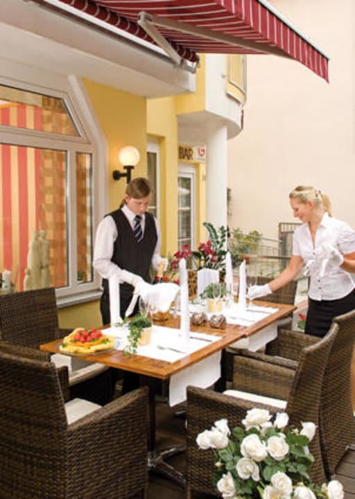 Sommer-Aussenterrasse Hotel Central