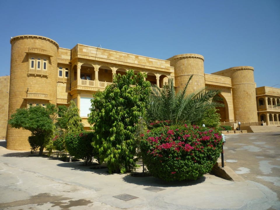 Von aussen Hotel Rang Mahal