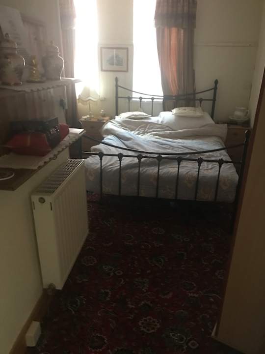 Zimmer Camelot Hotel