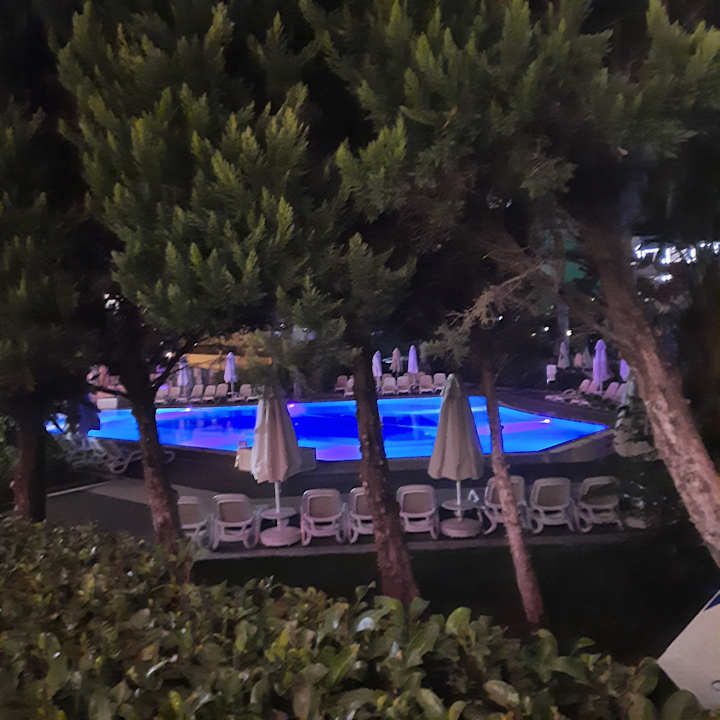 Gartenanlage Royal Wings Hotel