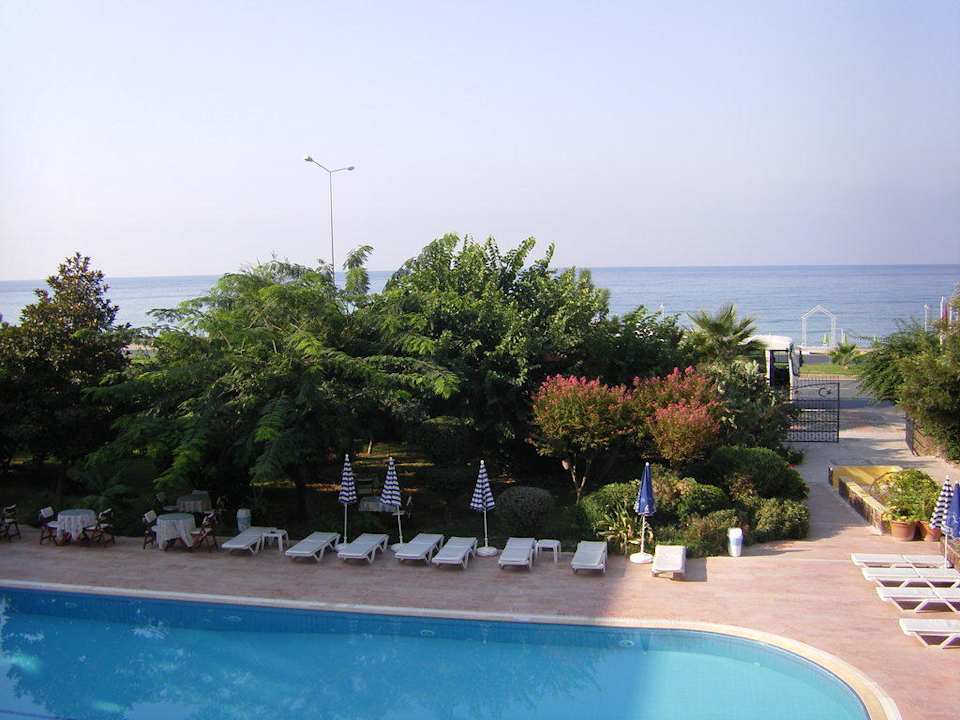 Blick vom kleinen Balkon Şevki Bey Hotel