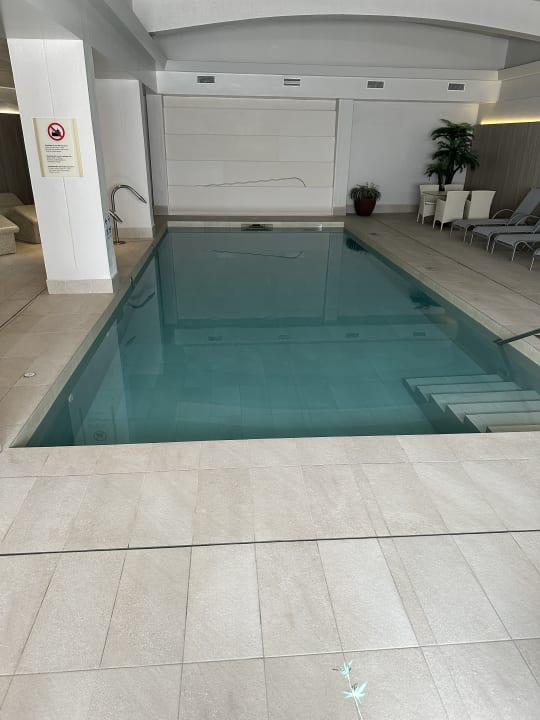 Pool Sabina Hotel & Suites