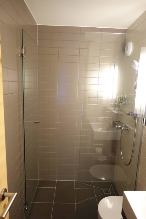Dusche Schweizerhof Sils Maria, a Faern Collection Hotel