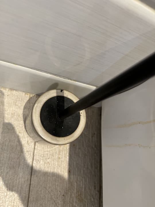 Zimmer Danune Luxury Beachfront Villa with private pool by DadoVillas