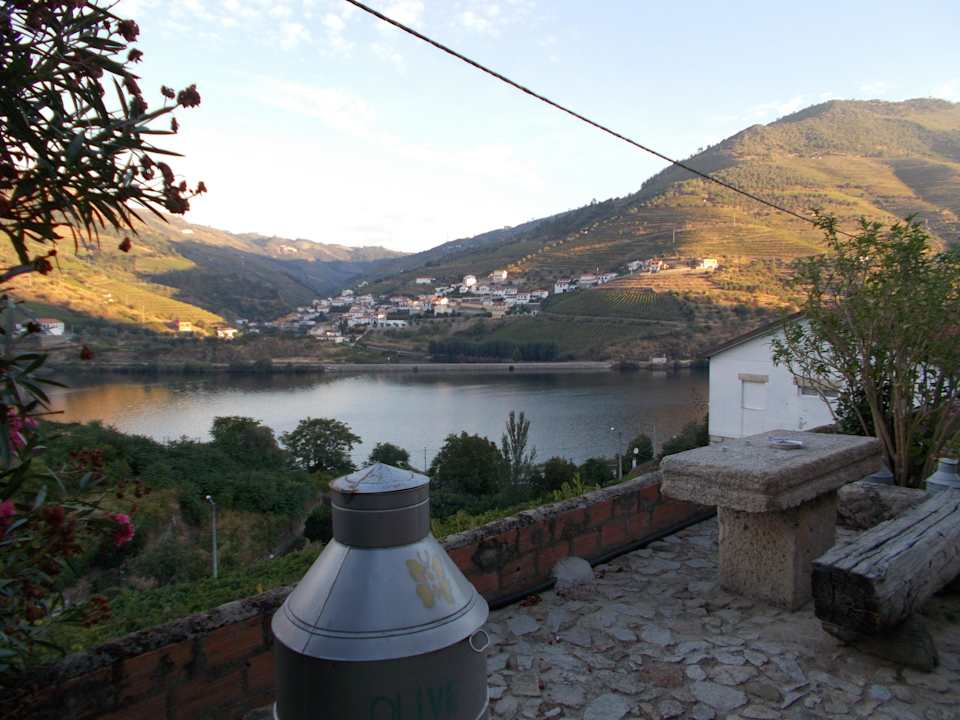 Blick vom Hof auf den Douro Quinta Da Azenha