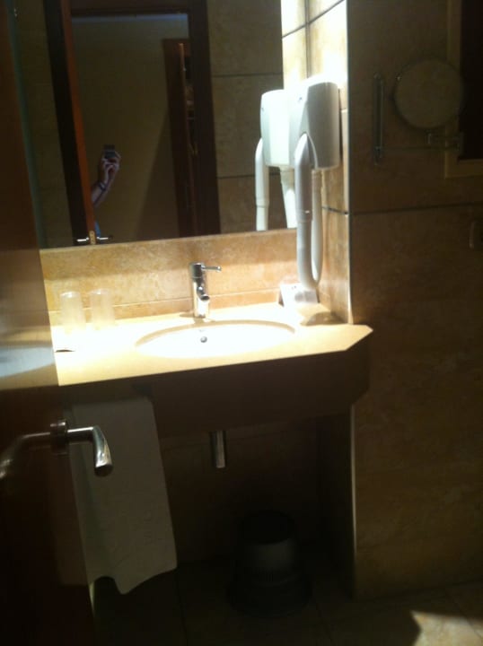 Waschbecken Helios Lloret de Mar