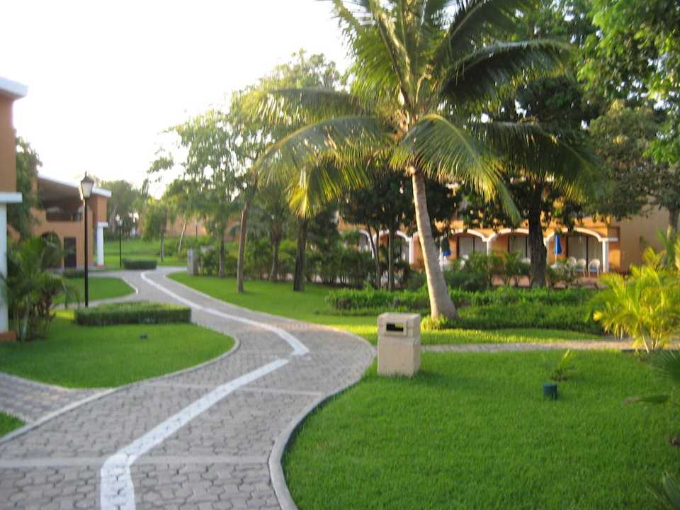 Weg zum Strand Sandos Playacar Beach Resort