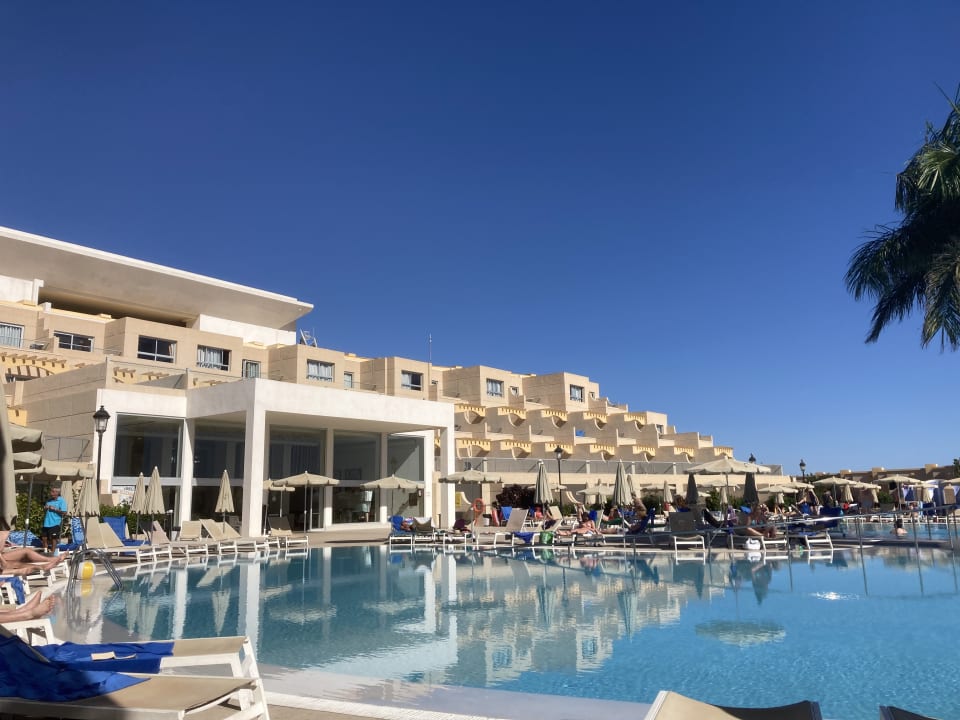 Pool SBH Monica Beach Resort