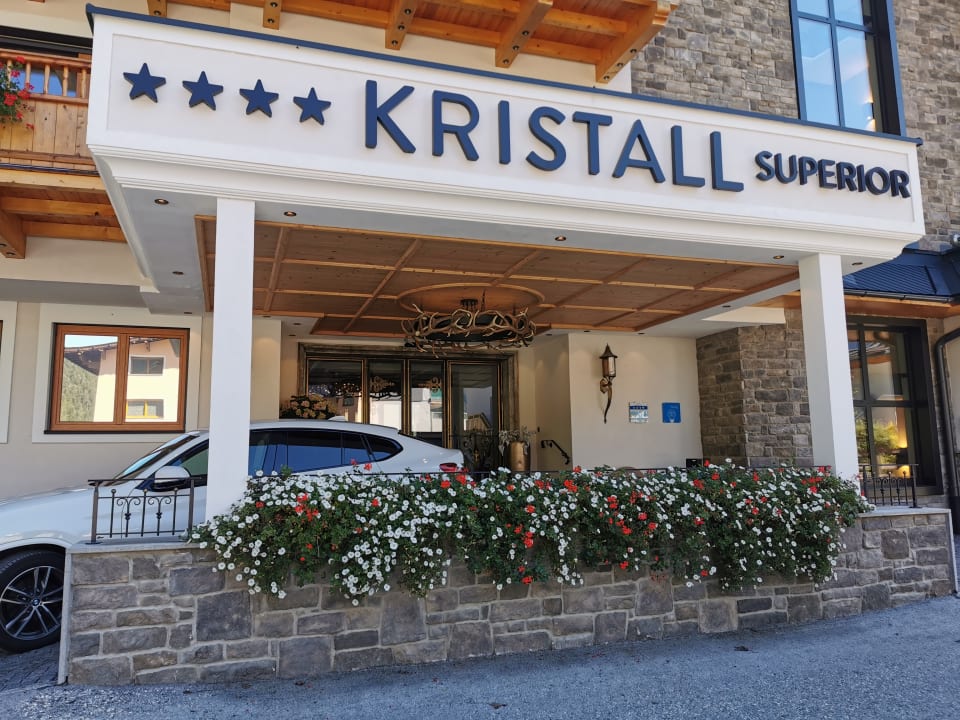 Außenansicht Verwöhnhotel Kristall