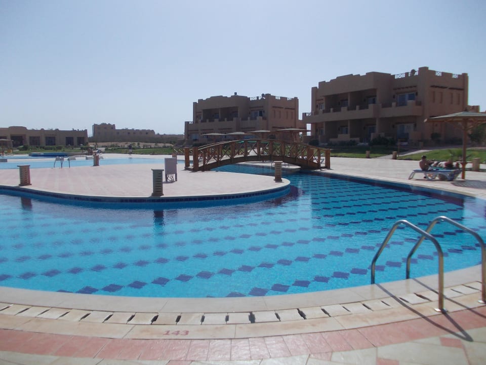 Basen Laguna Beach Marsa Resort