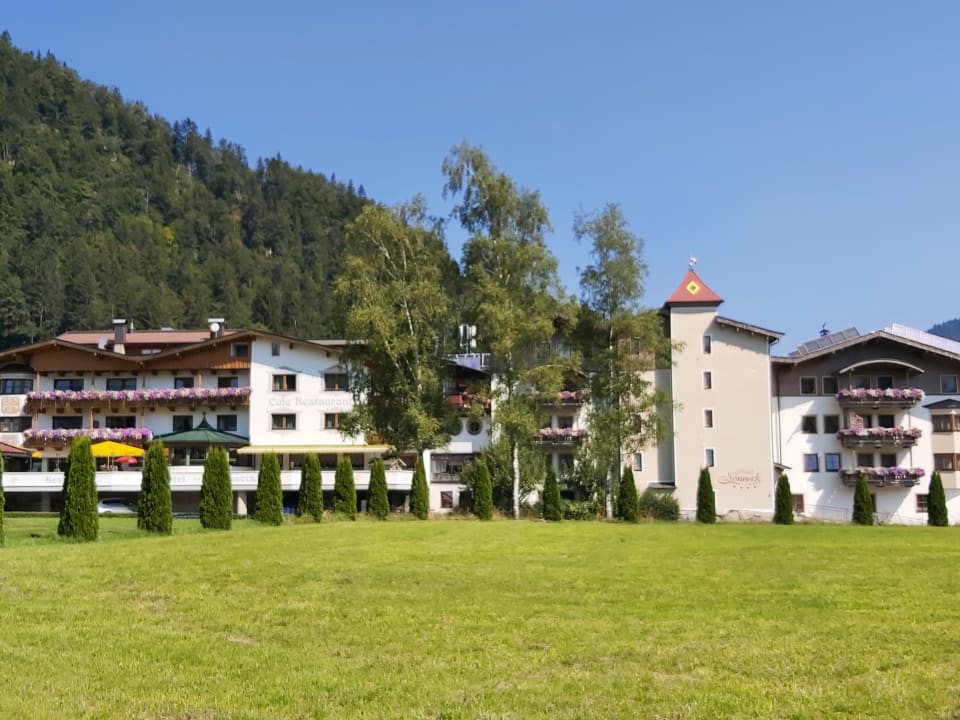 Außenansicht Hotel Sonneck