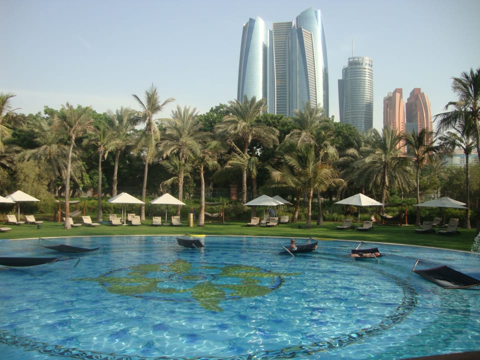 Pool Emirates Palace Mandarin Oriental