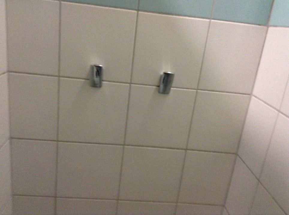 Kleiderhaken Dusche Jugendgästehaus Brigittenau