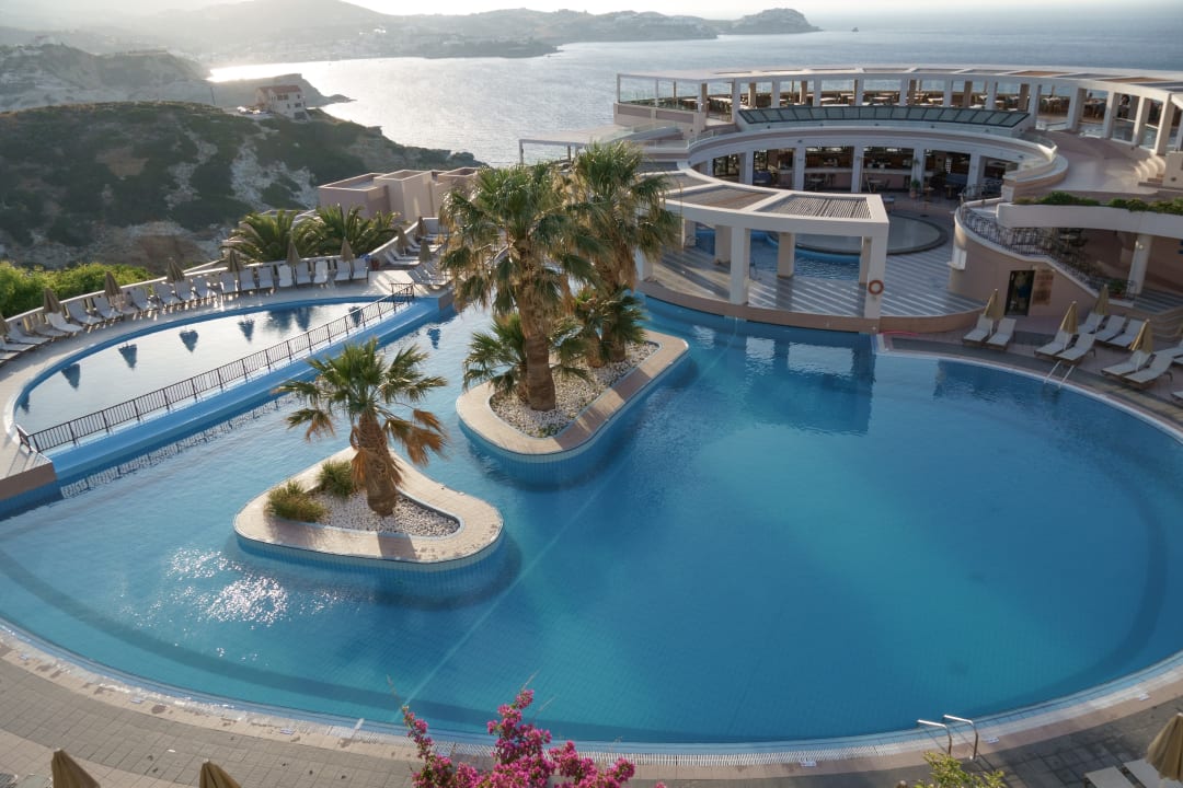 Pool Athina Palace Resort & Spa