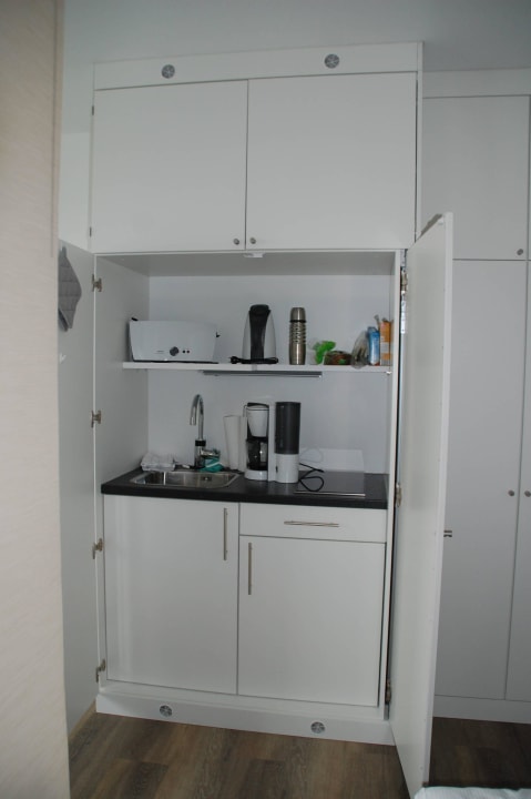 Singleküche, Induktionsherd,Spüle,Kühlschrank Upstalsboom Aparthotel Anna Düne