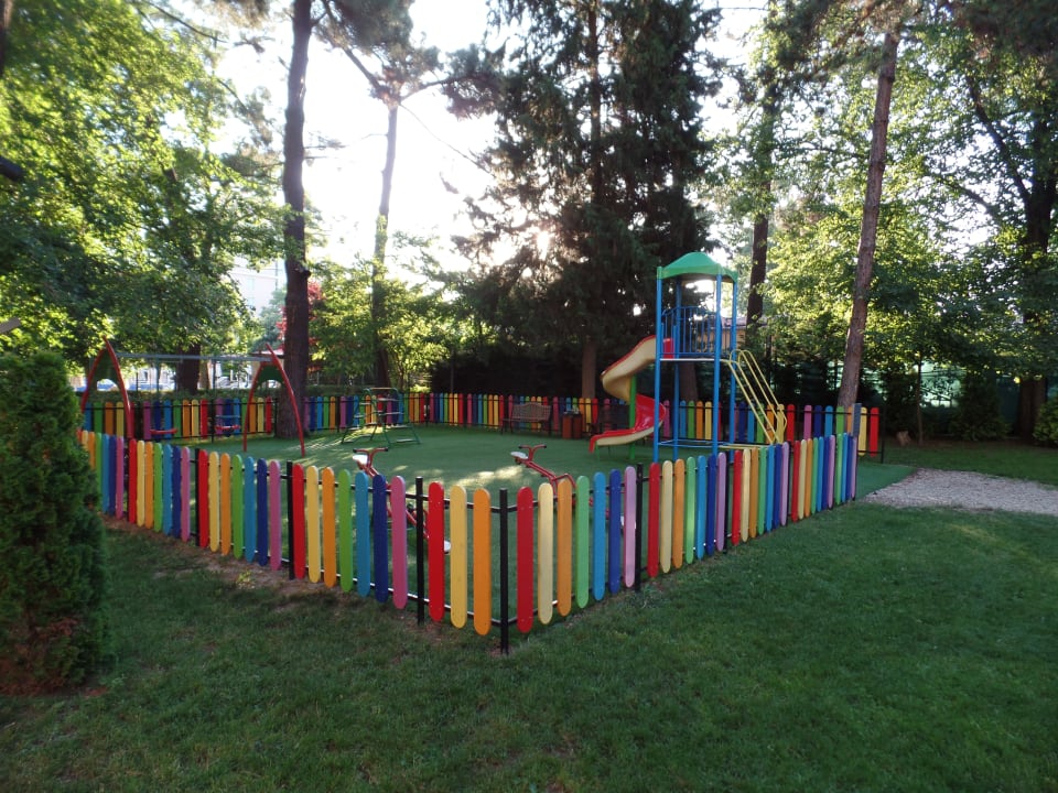 Kinderspielplatz HVD Club Bor