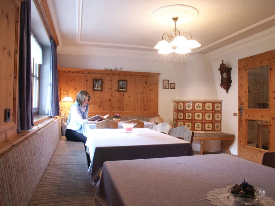 gemütlicher Frühstücks- und Aufenthaltsraum B&B Garni Griessmair