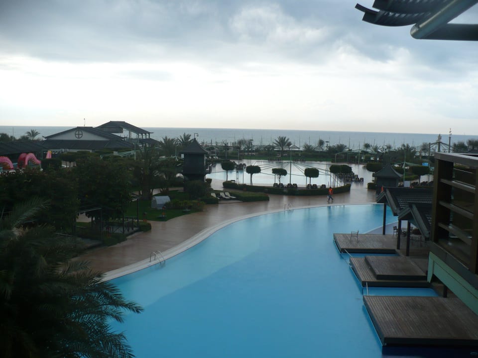 Pool Limak Lara Deluxe Hotel & Resort