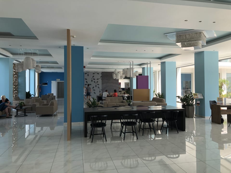 Lobby Asterias Beach Resort