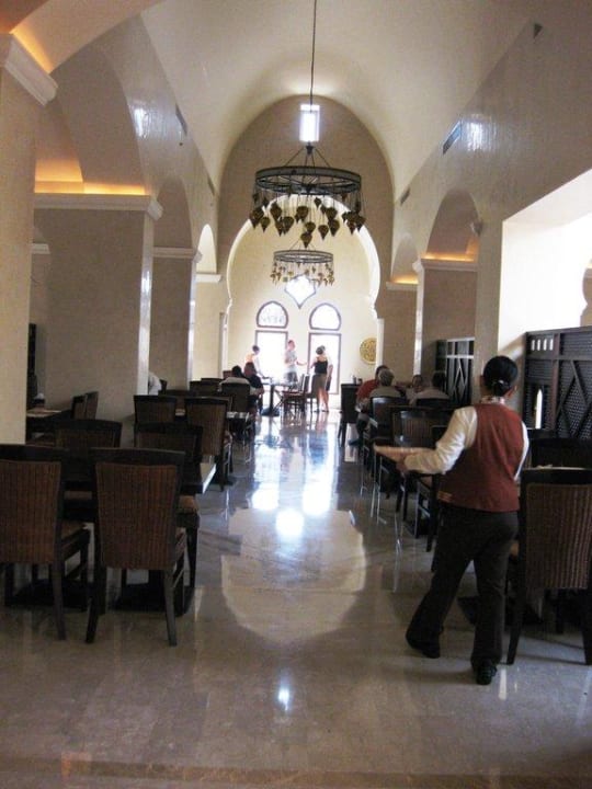 Essensbereich Hauptrestaurant Miramar Al Aqah Beach Resort