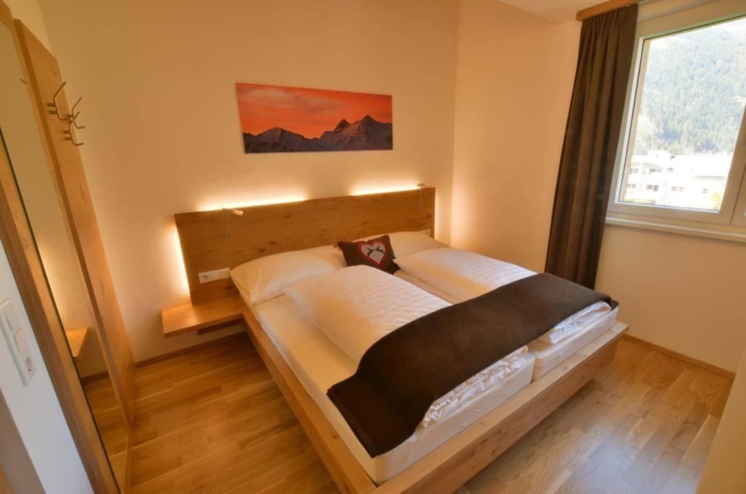 Schlafzimmer AlpinLodges Matrei