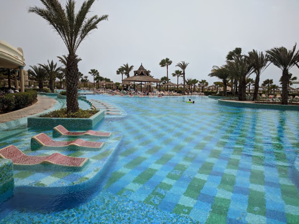 Pool Hotel Riu Karamboa