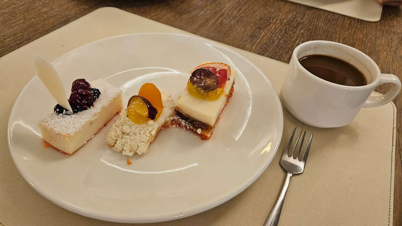 Gastro Well Palace Side