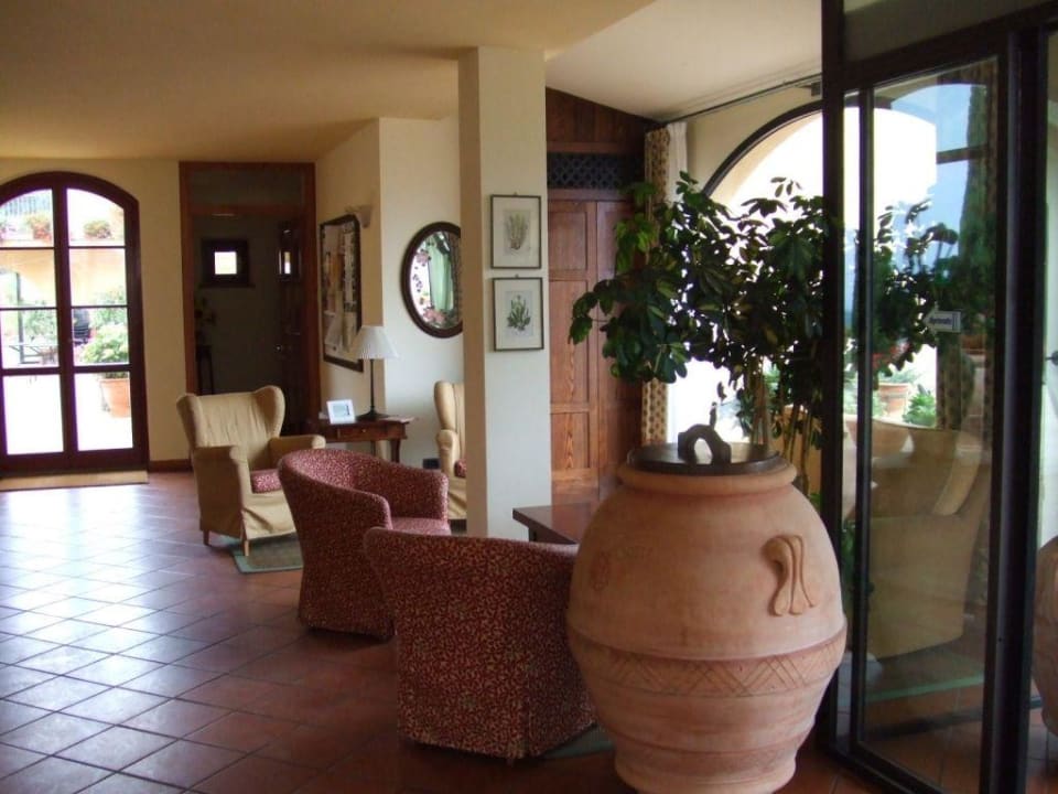 Eingangshalle Hotel Casolare le Terre Rosse