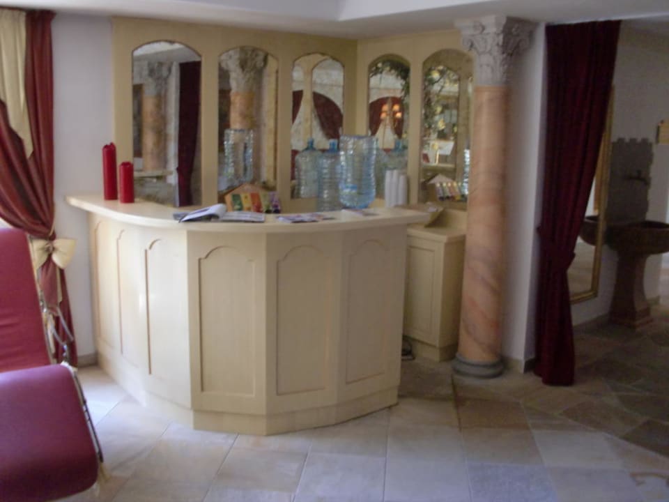 Getränke Saunabereich Falkensteiner Hotel & Spa Falkensteinerhof