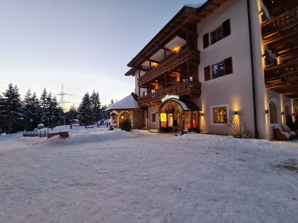 Außenansicht Berghotel Der Königsleitner -Adults Only