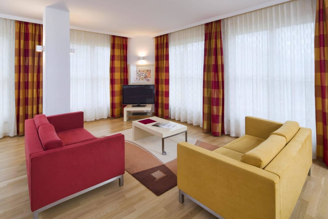 One Bedroom Suite Mamaison Residence Diana Warsaw