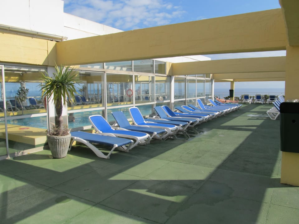 Dachterrasse mit Schwimmhalle BLUESEA Gran Cervantes