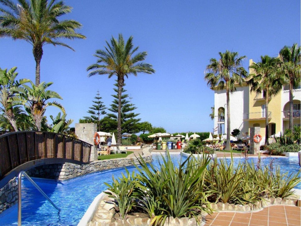 Poolbereich vom Hotel Fuerte Conil-Resort