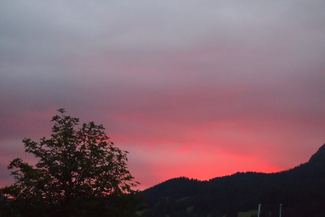 Abendrot  Haus Bergwelt