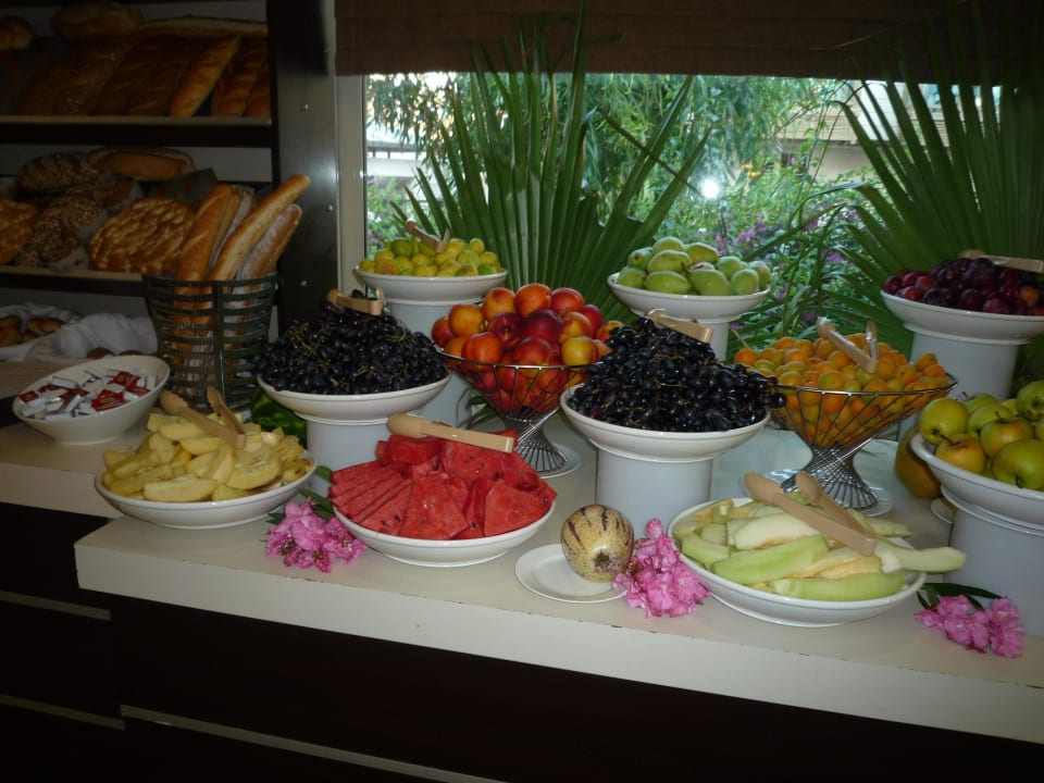 Große Auswahl an Obst Hotel Terrace Beach Resort