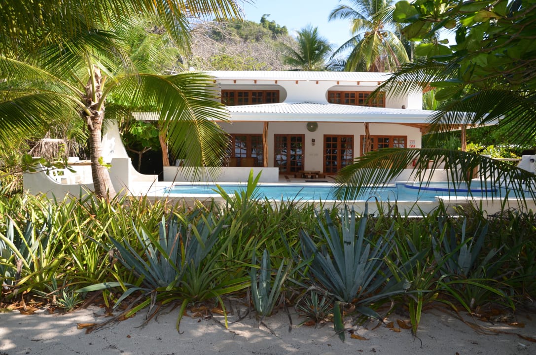 Beach House Hotel Tropico Latino