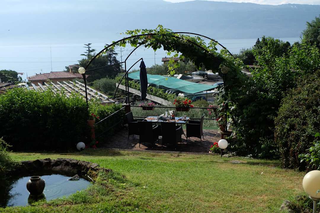 Blick vom Haus zum Gardasee Residence San Carlo