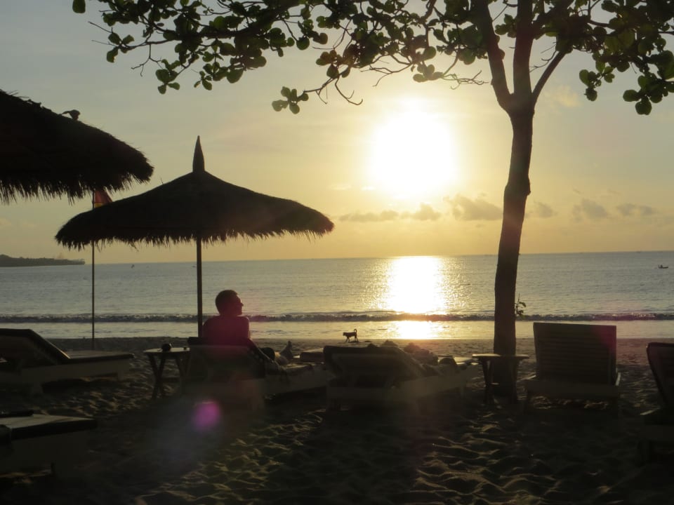 Sonnenuntergang am Strand Hotel Keraton Jimbaran Resort