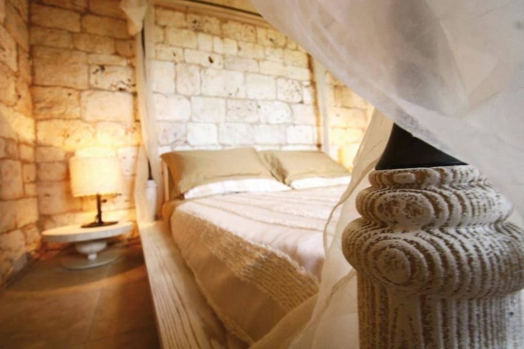 Letto baldacchino Lamia Suite Farm House Relais La Fontanina