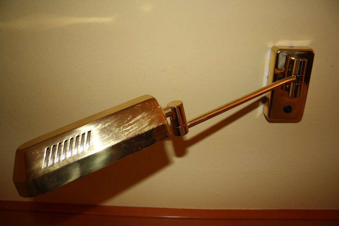 Defekte Nachttischlampe Sonnenwald Hotel