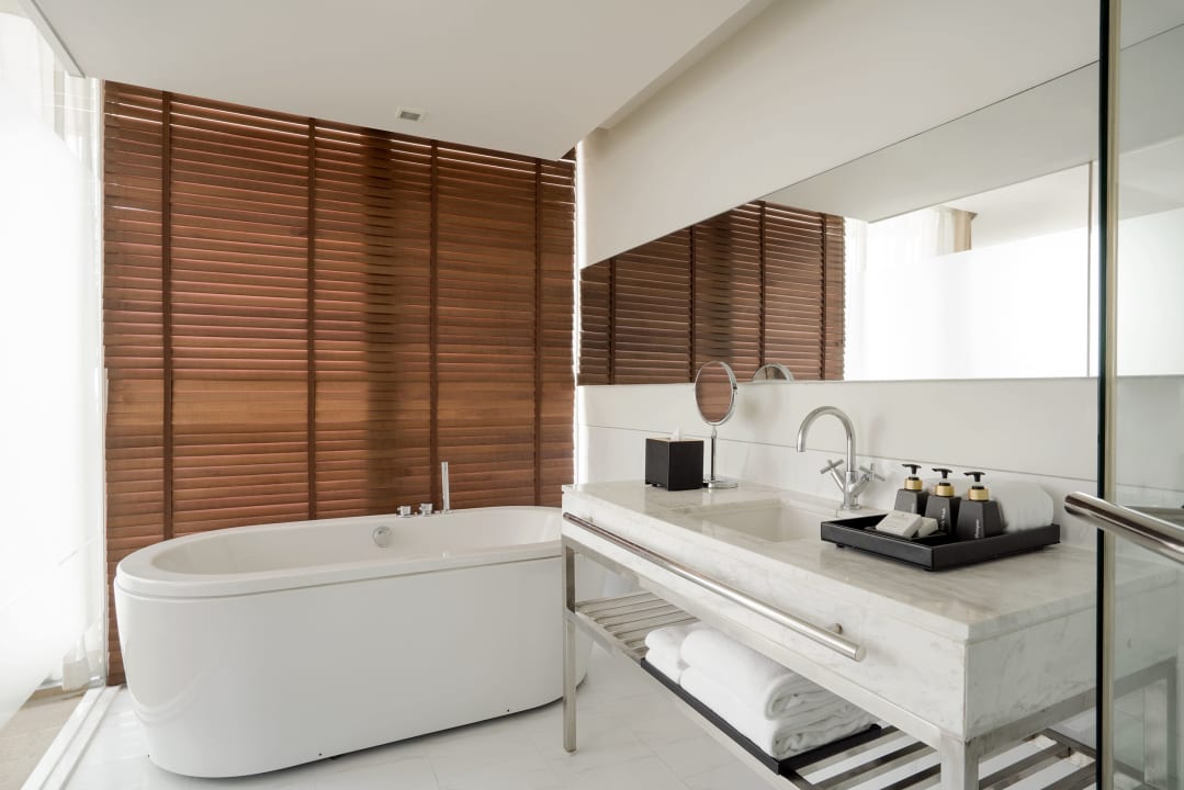 "Zimmer" Anantara Bangkok Sathorn (Bangkok) • HolidayCheck ...