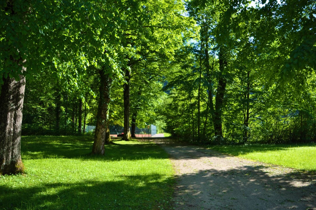 Große Parkanlage Hotel Post