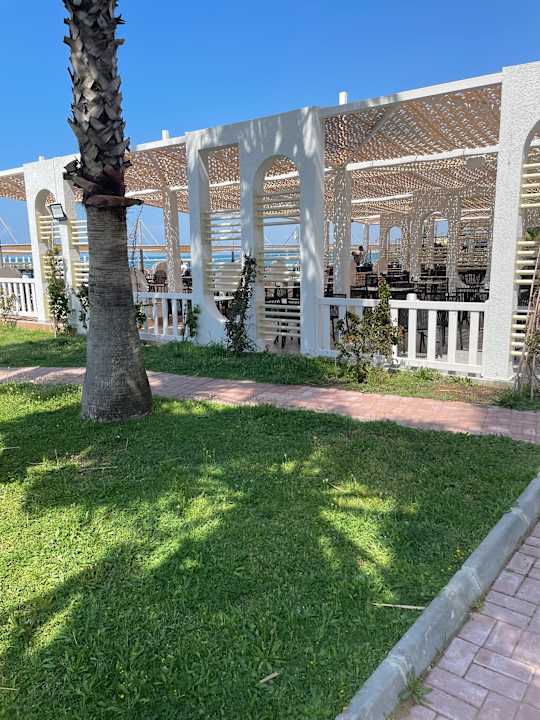 Strand Side Mare Resort & Spa