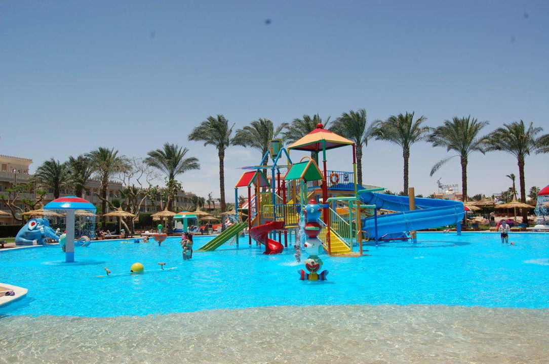 Kinder Aquapark Beach Albatros Resort