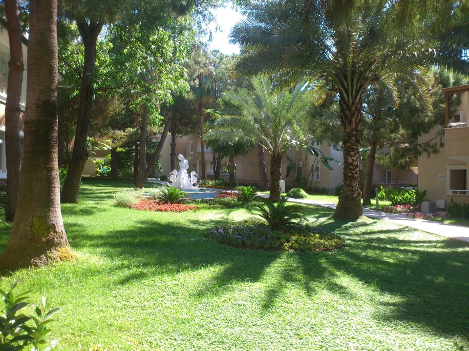 Die wunderschne Parkanlage Club Sidelya Hotel