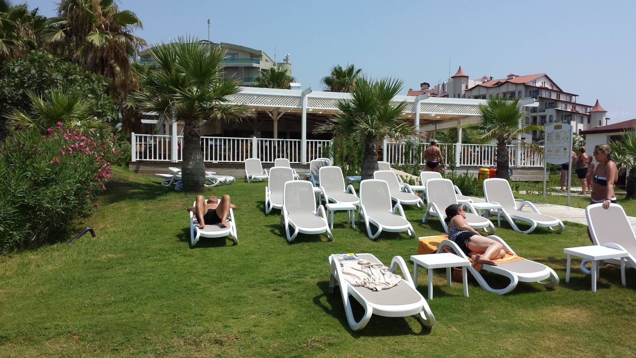 Strandbar Mary Hotel Side