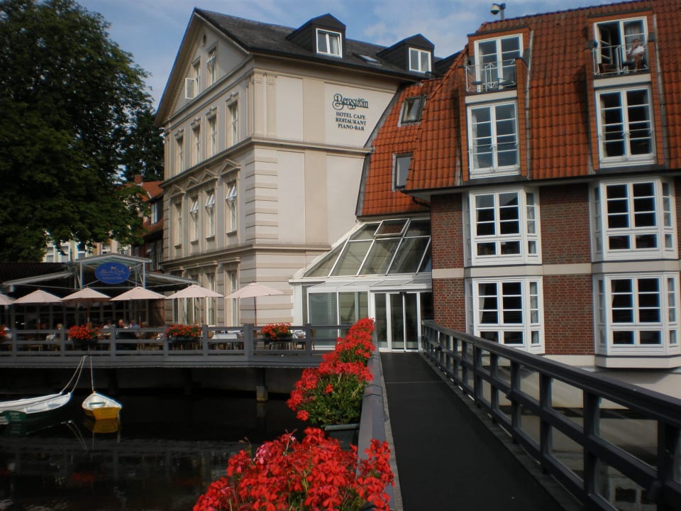 Hotel mit eigenem Steg über Ilmenau Bergström Hotel Lüneburg