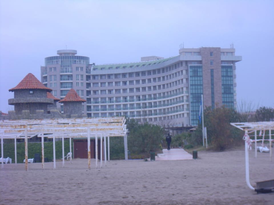 Vom Strand aus Blick auf das Hotel Sherwood Exclusive Lara