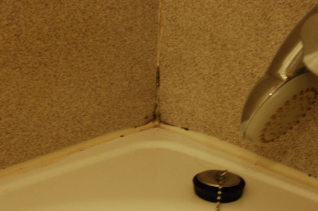 Schimmel in der Wanne Melia La Palma Hotel